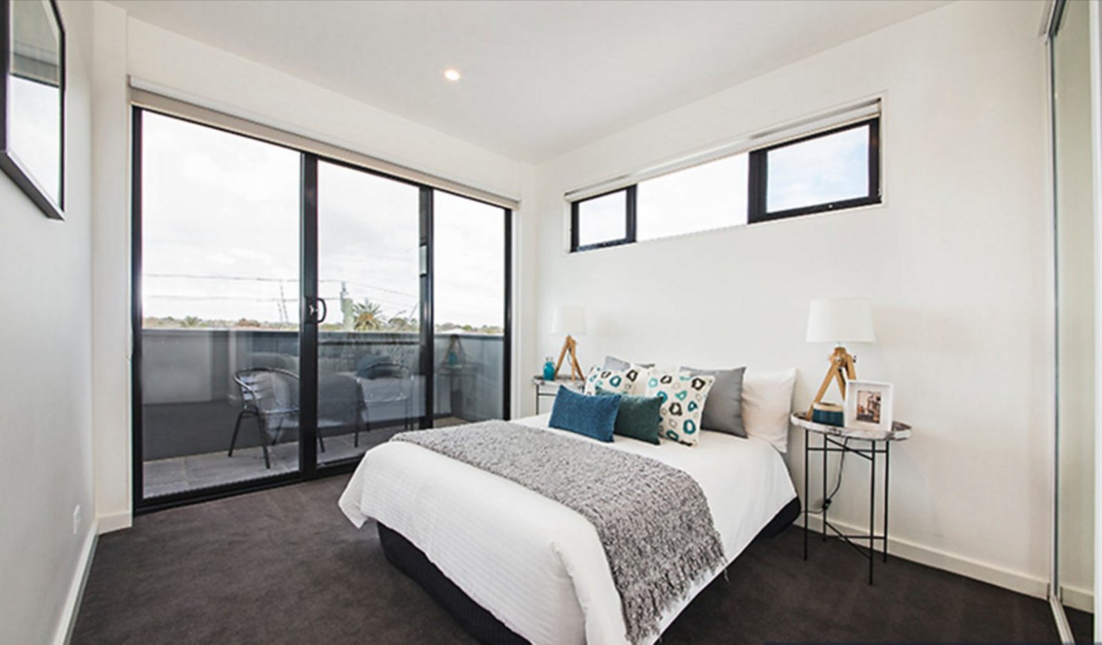 Gallery: 302/332 Neerim Road