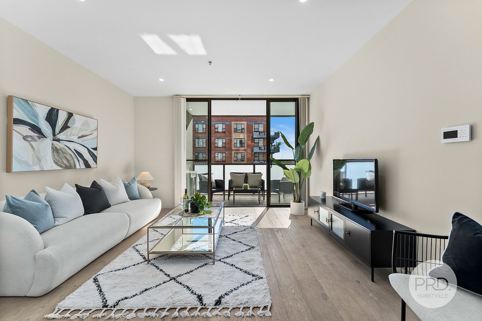 302/380 Forest Road HURSTVILLE 1