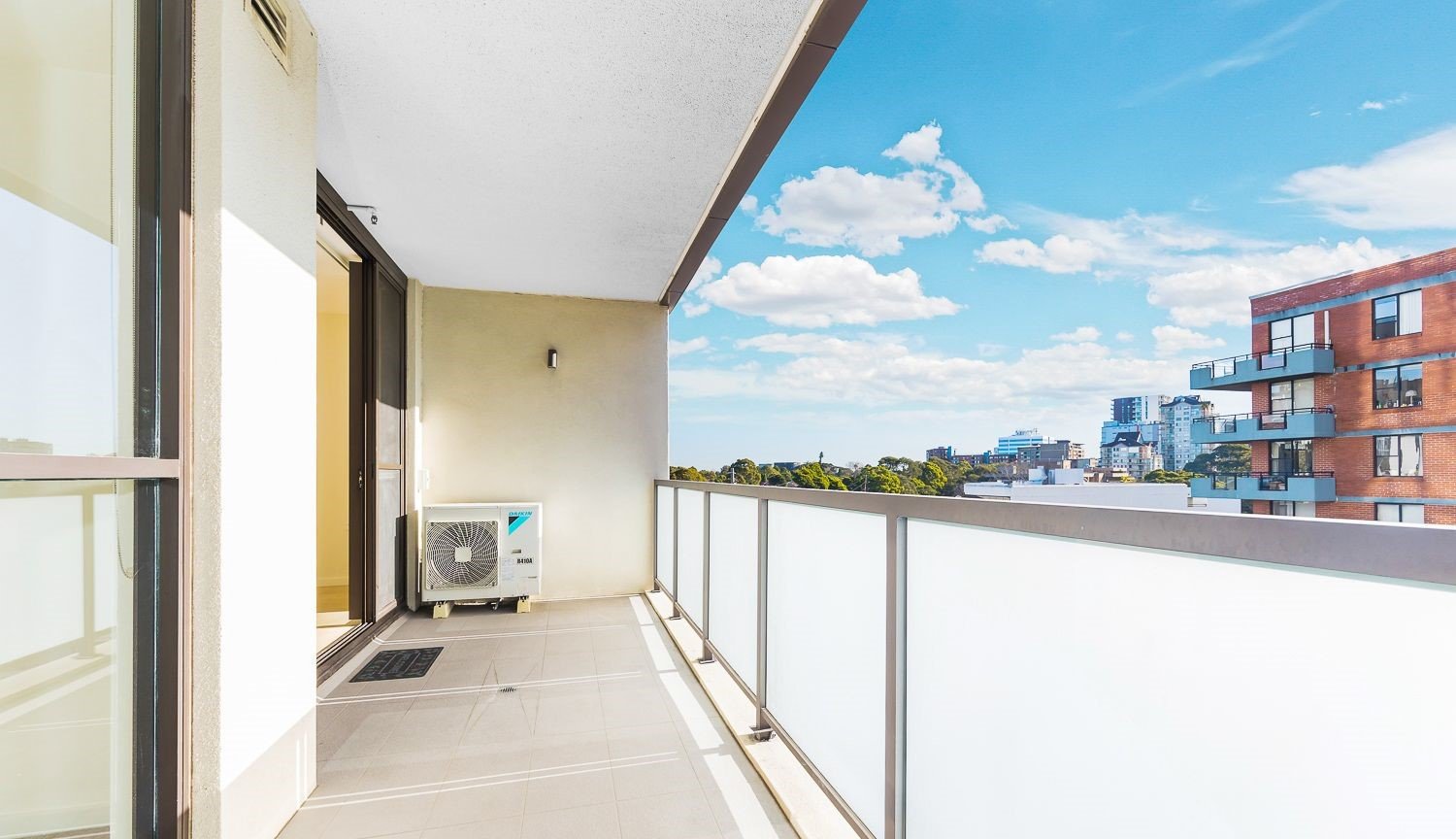 302/380 Forest Road HURSTVILLE 10