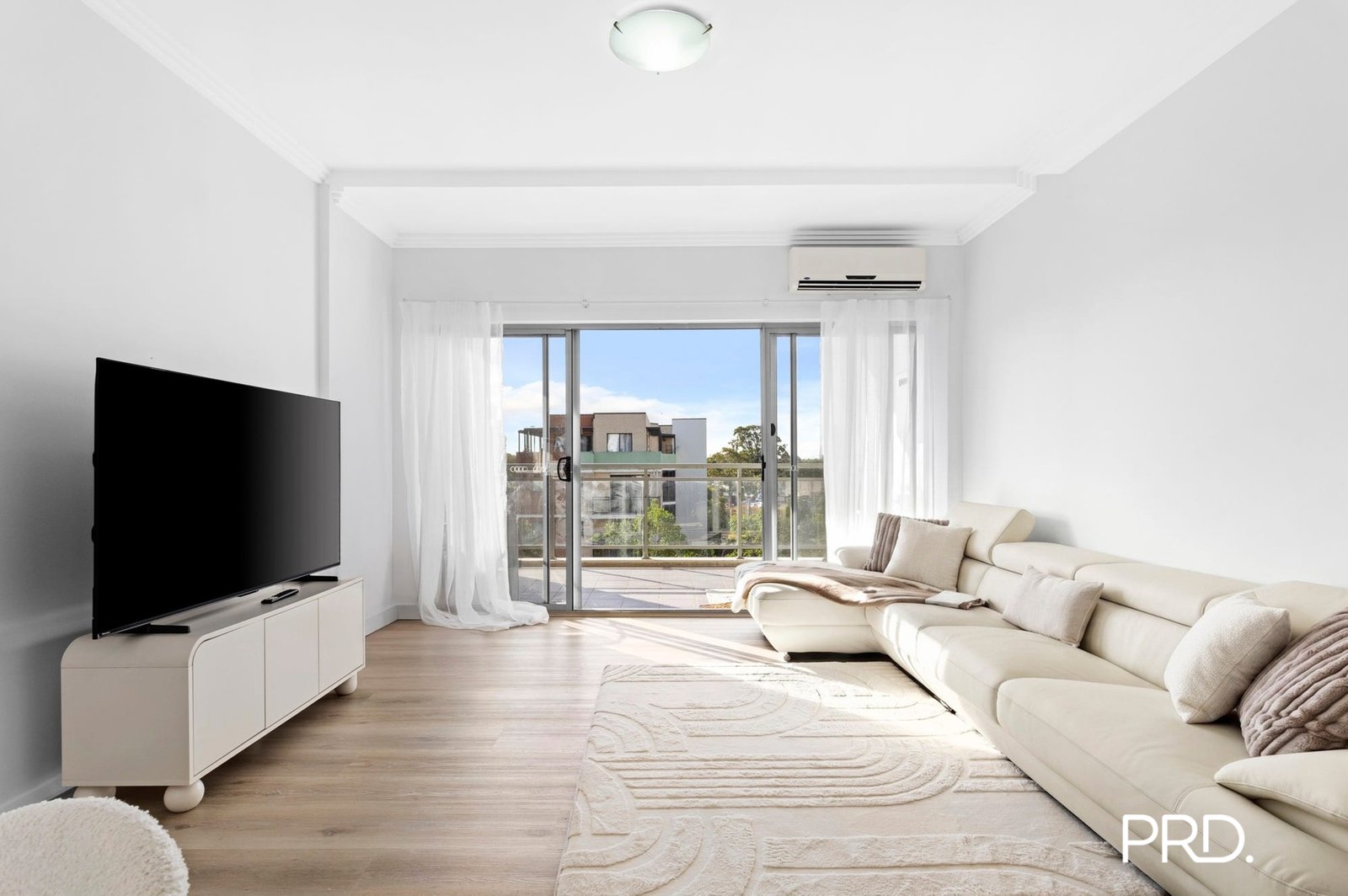 30/24 Lachlan Street LIVERPOOL 2