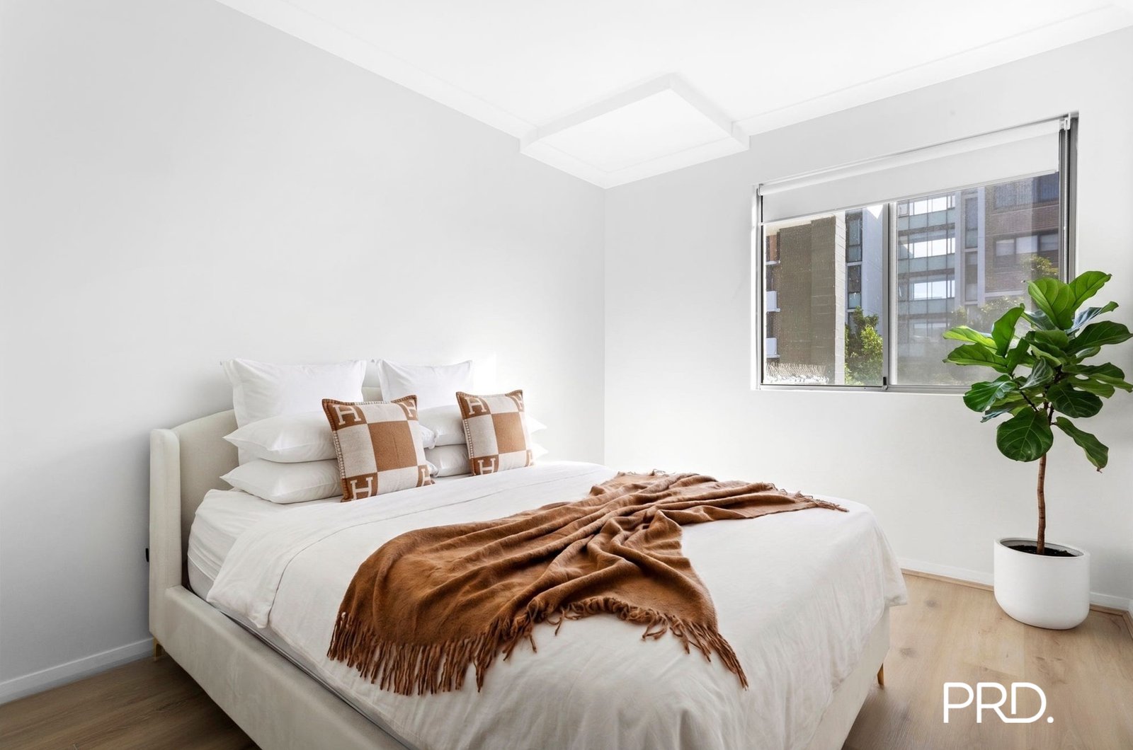30/24 Lachlan Street LIVERPOOL 6