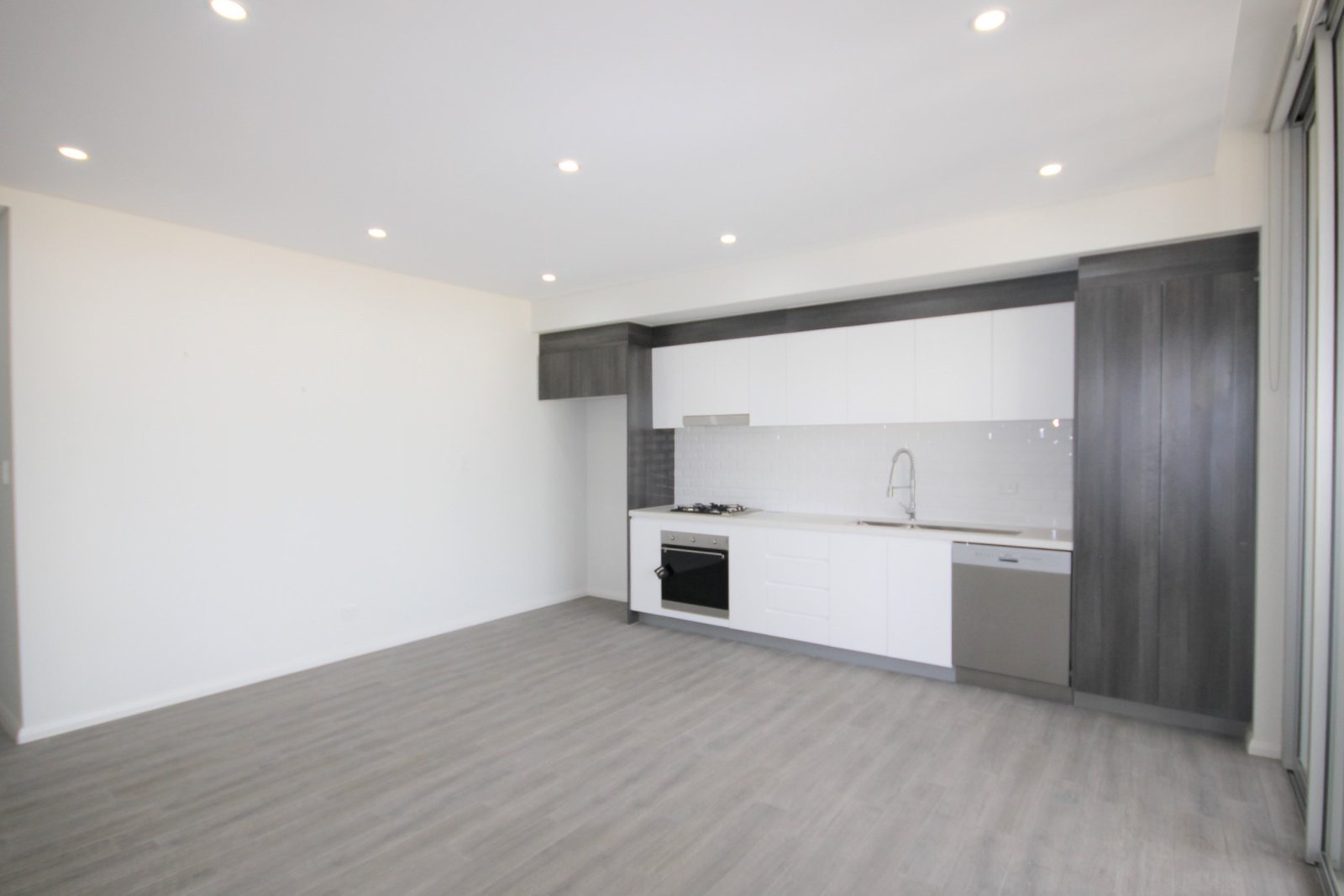 302/45-51 Andover Street CARLTON 3