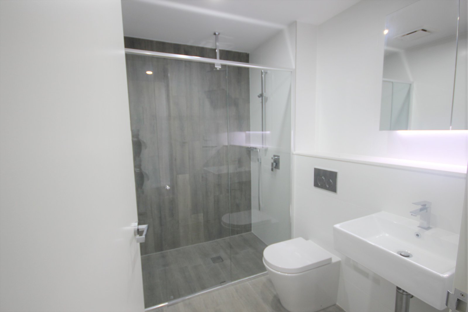 302/45-51 Andover Street CARLTON 5