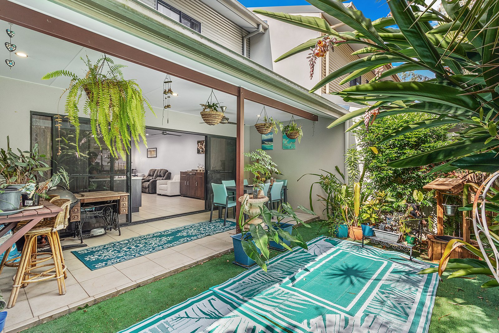 30/25 Abell Road CANNONVALE 1