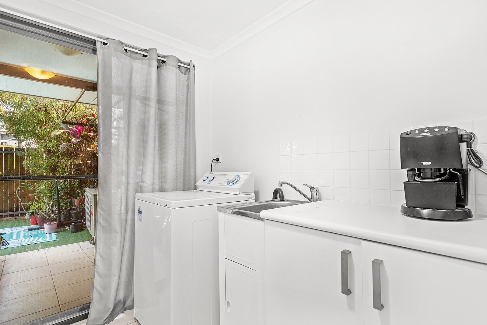 30/25 Abell Road CANNONVALE 8