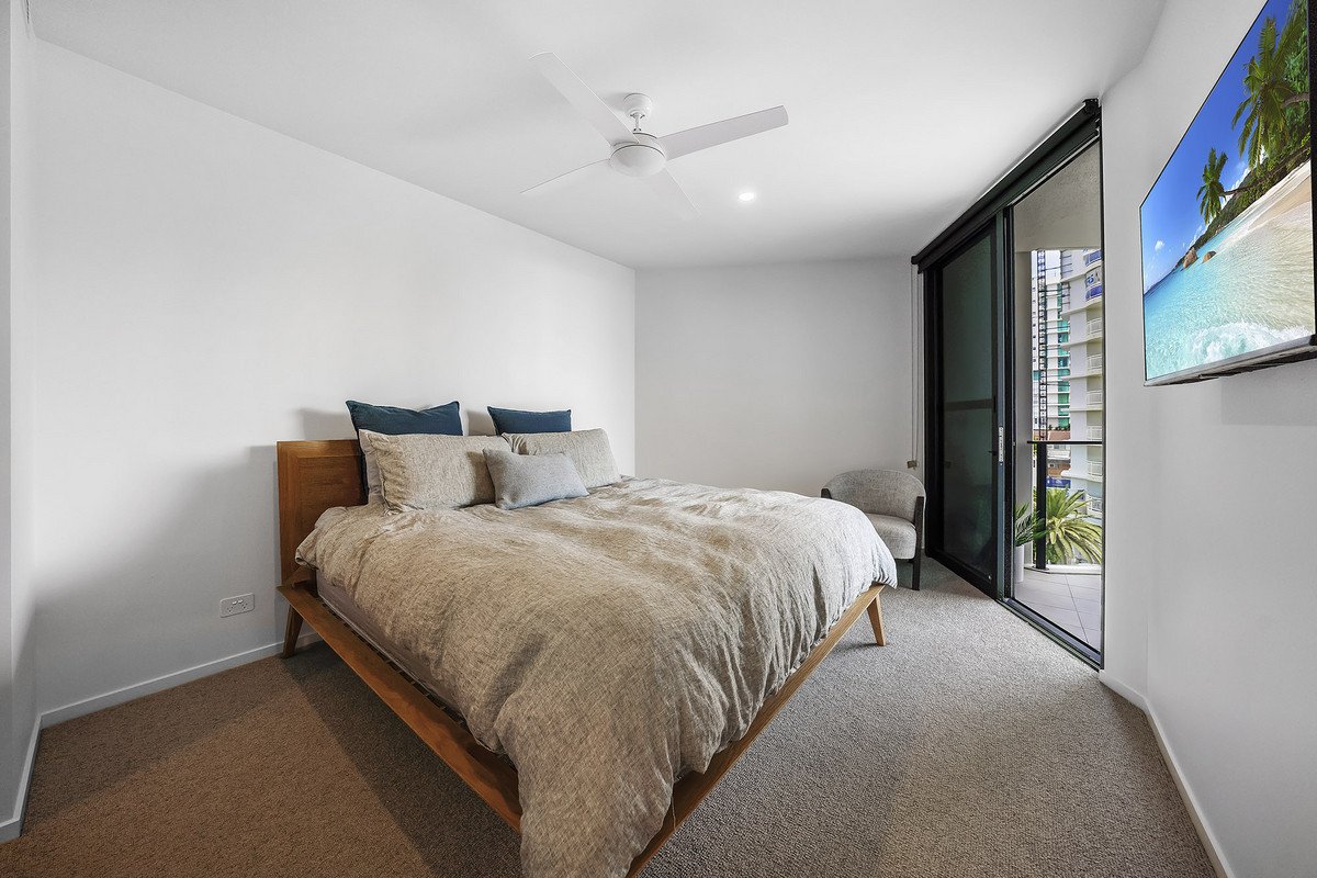 302/6 Second Avenue Burleigh Heads 9