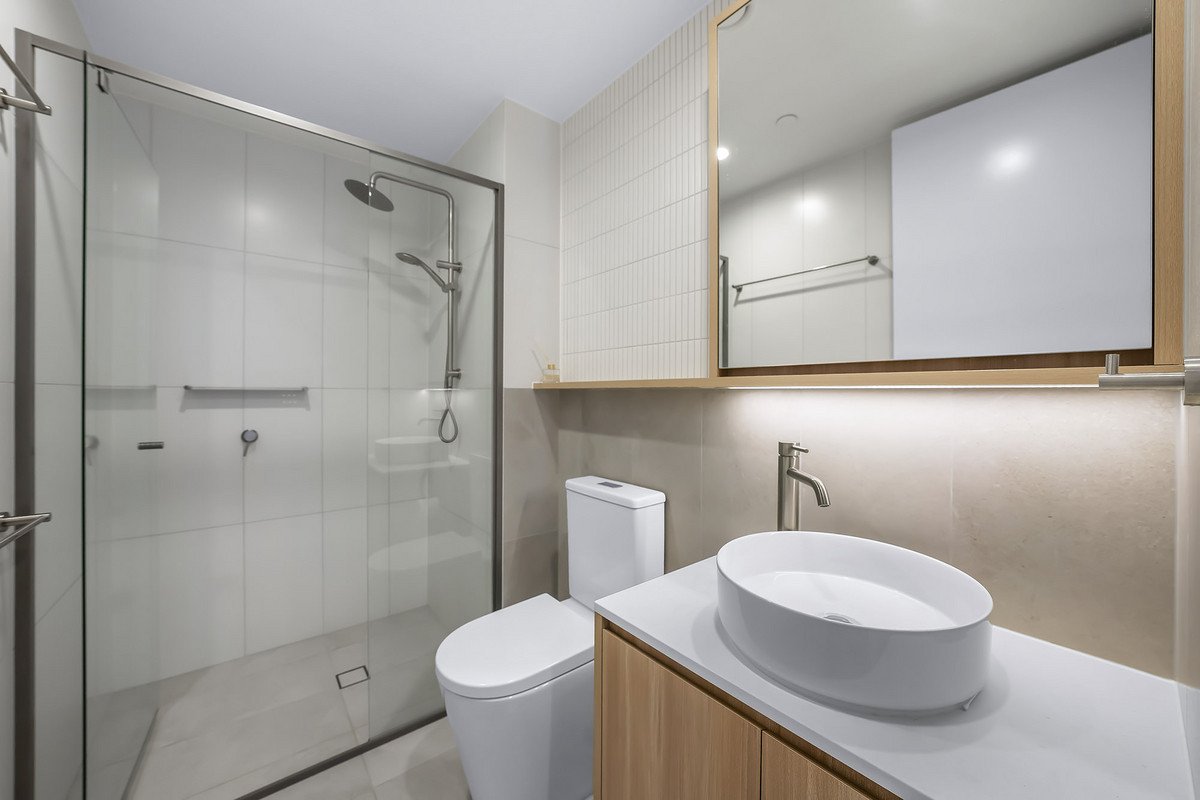 302/6 Second Avenue Burleigh Heads 10