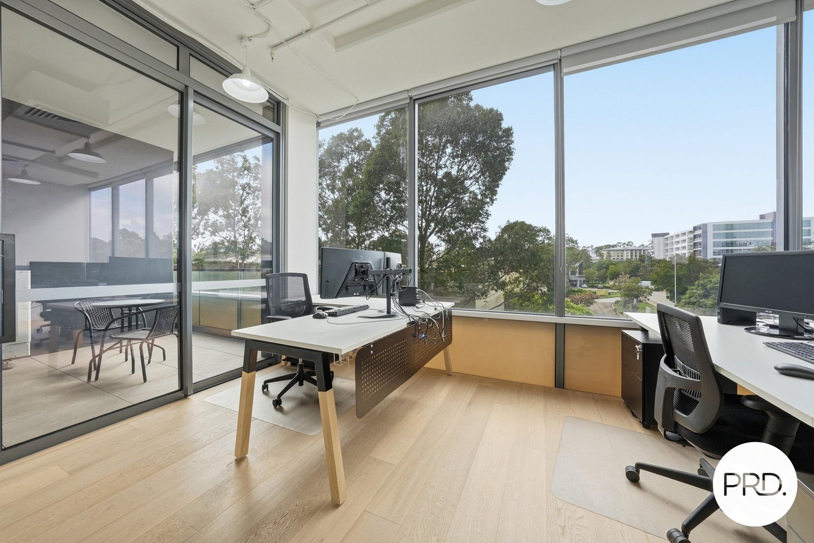 3.02/7 Maitland Place NORWEST 4