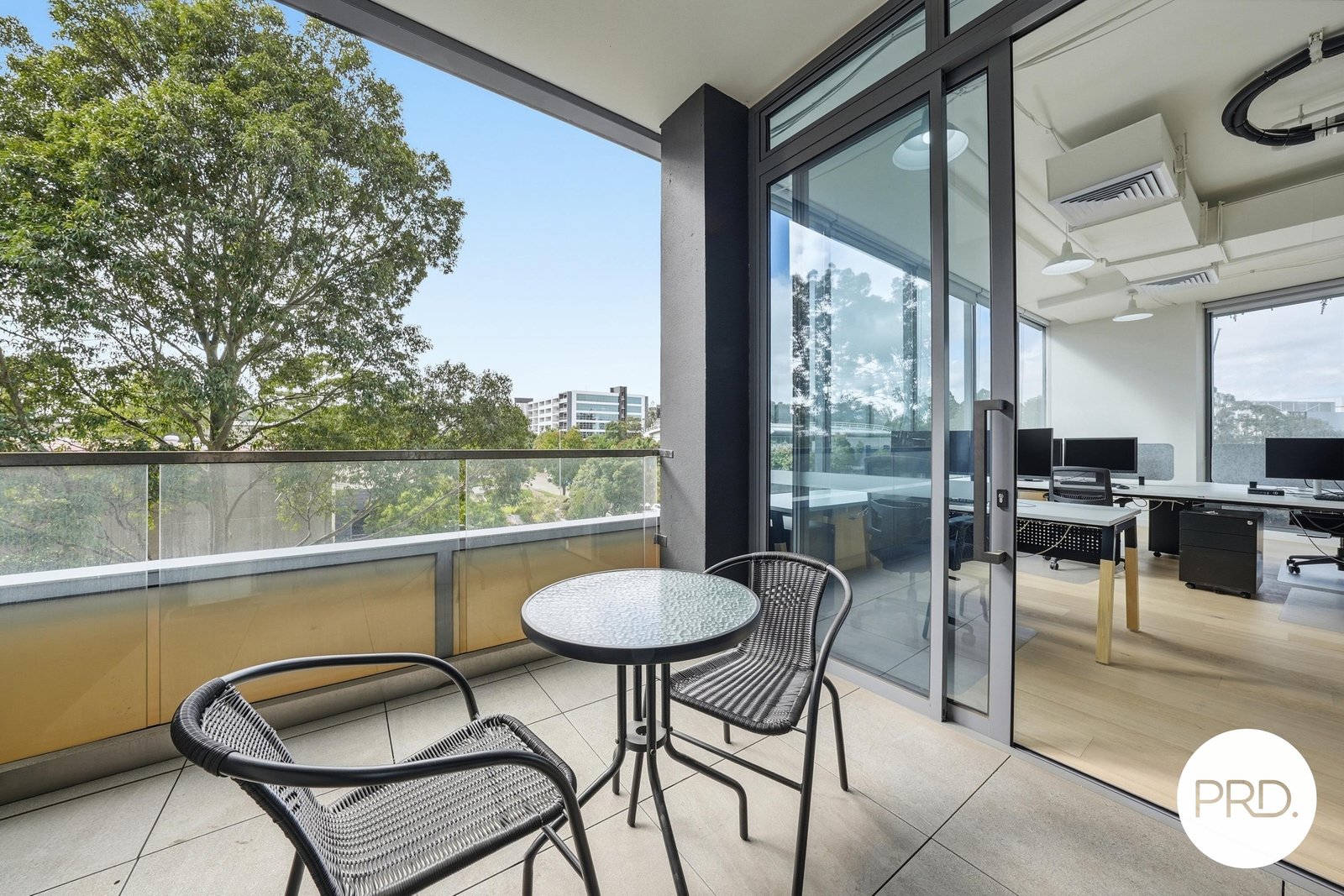 3.02/7 Maitland Place NORWEST 10