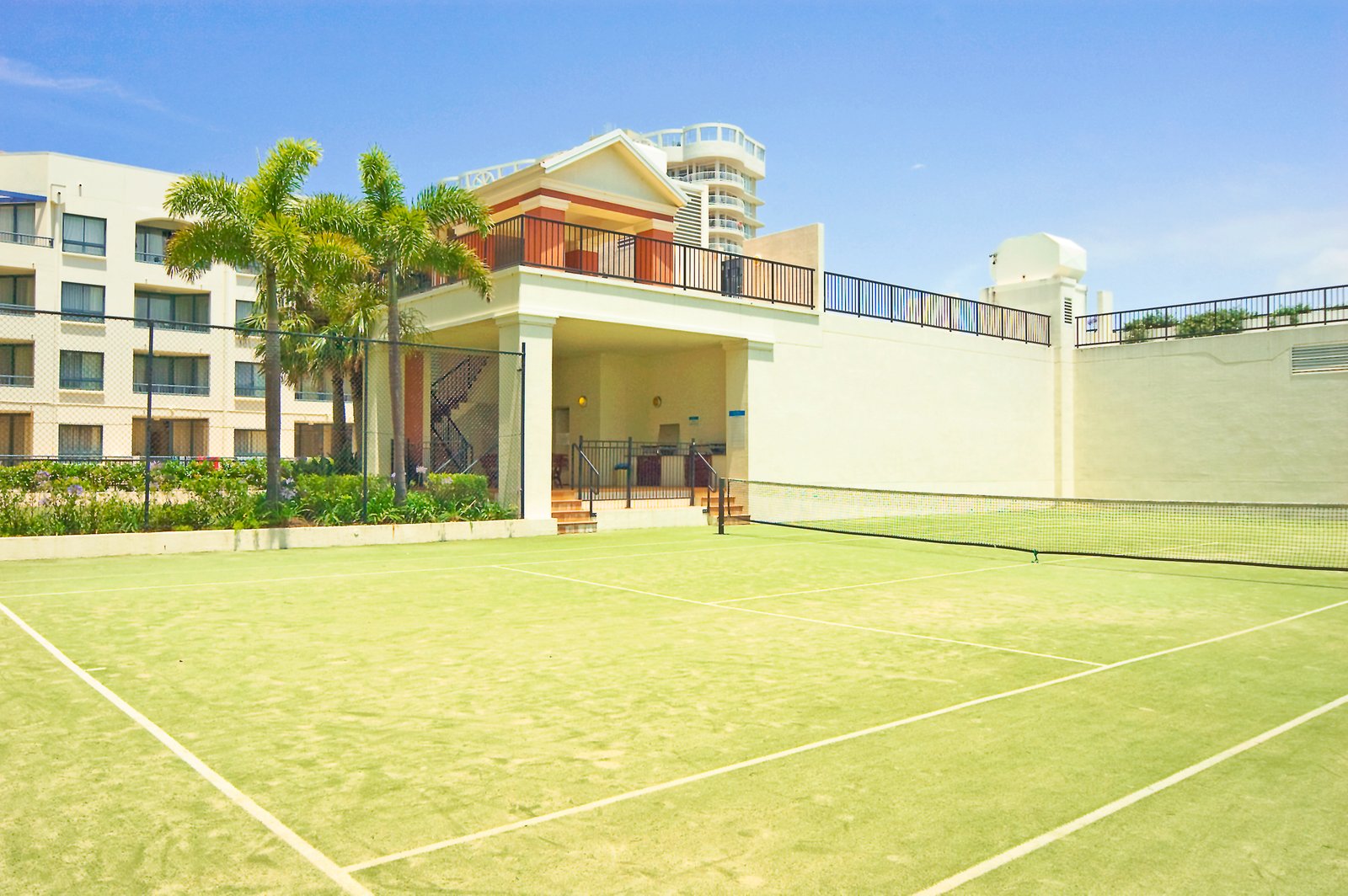 302/88 Marine Parade COOLANGATTA 12