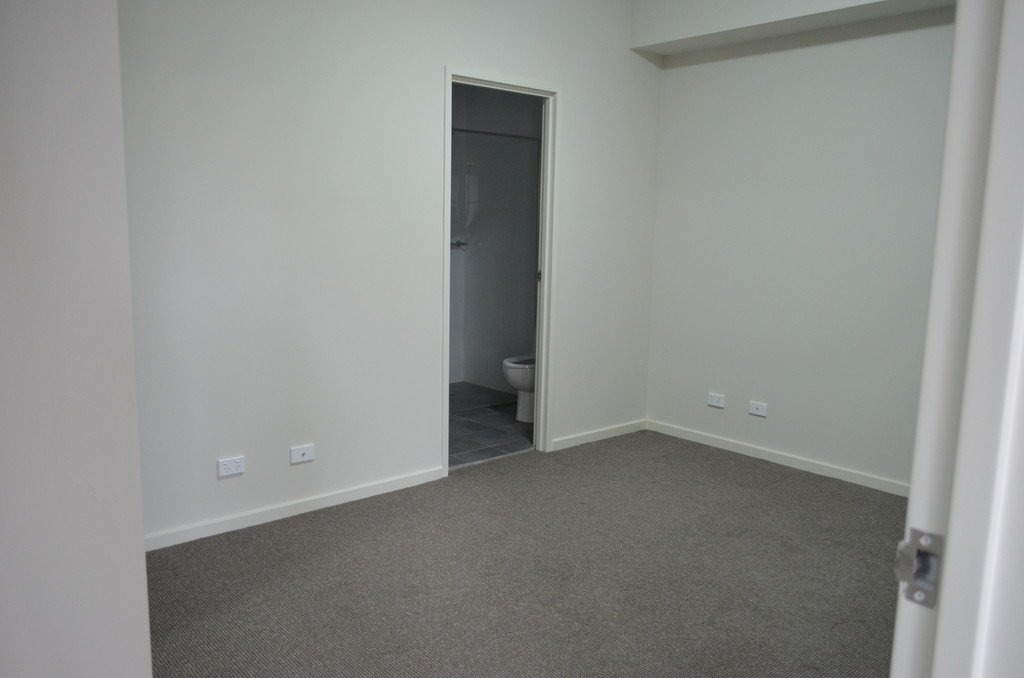 303 38-42 Chamberlain, Street CAMPBELLTOWN 5