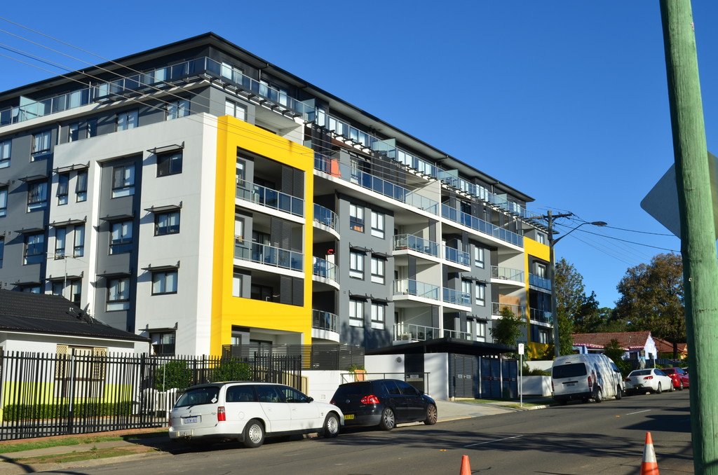 303 38-42 Chamberlain, Street CAMPBELLTOWN 11