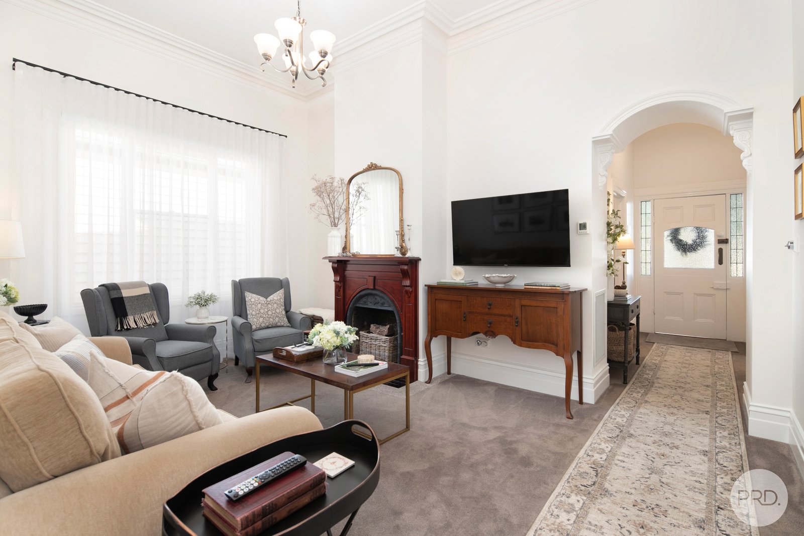 303 Ascot Street South BALLARAT CENTRAL 9