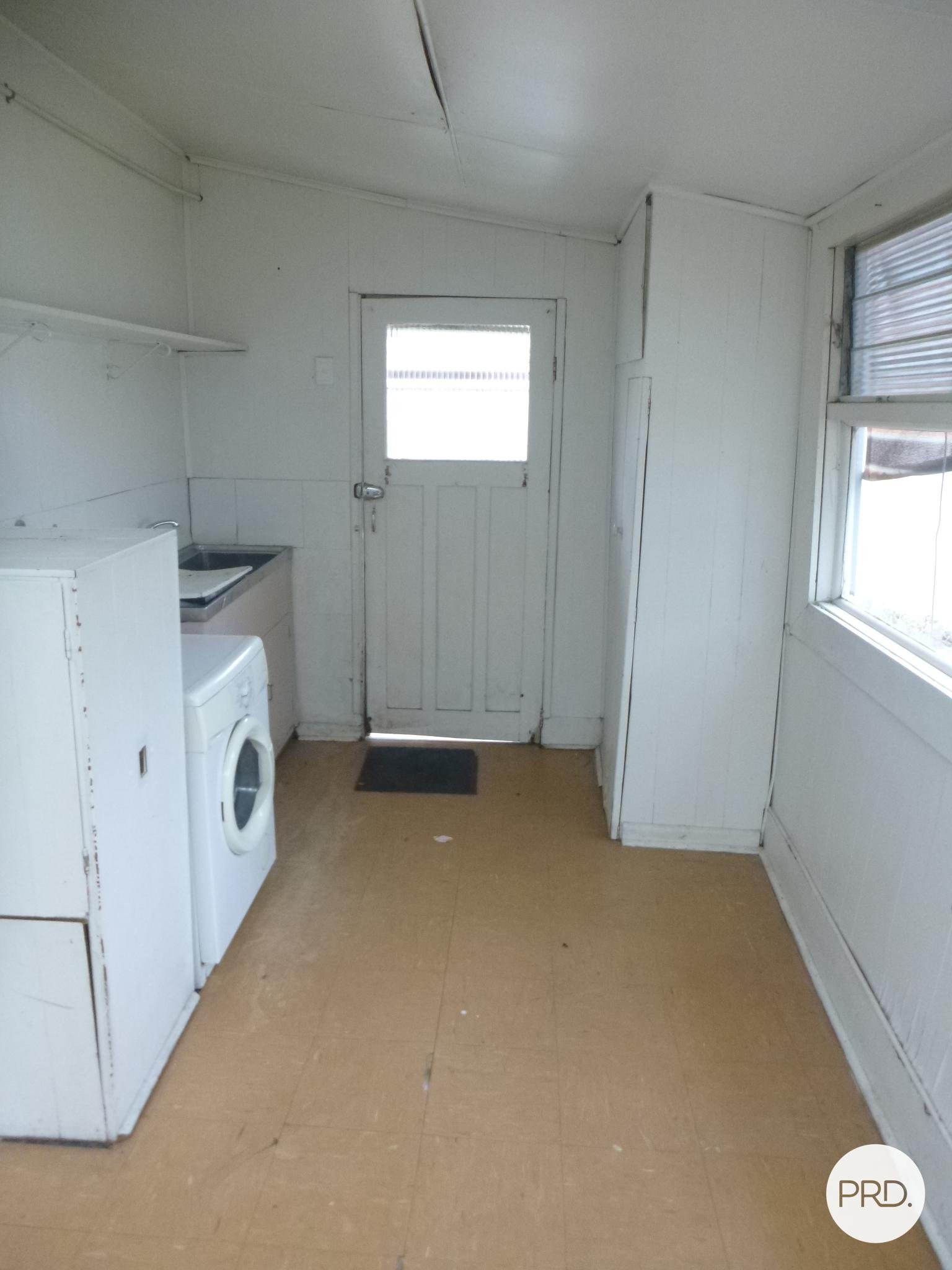 303 Neill Street SOLDIERS HILL 8