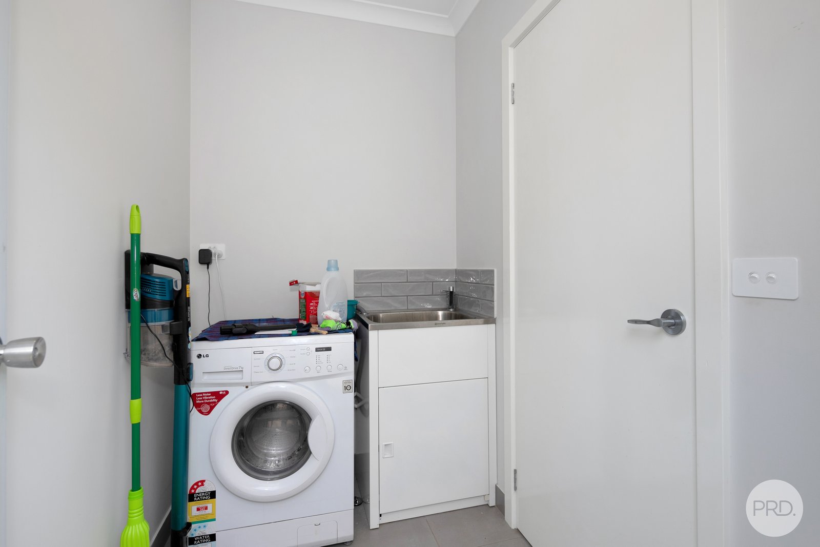 303 Sebastopol Street REDAN 9