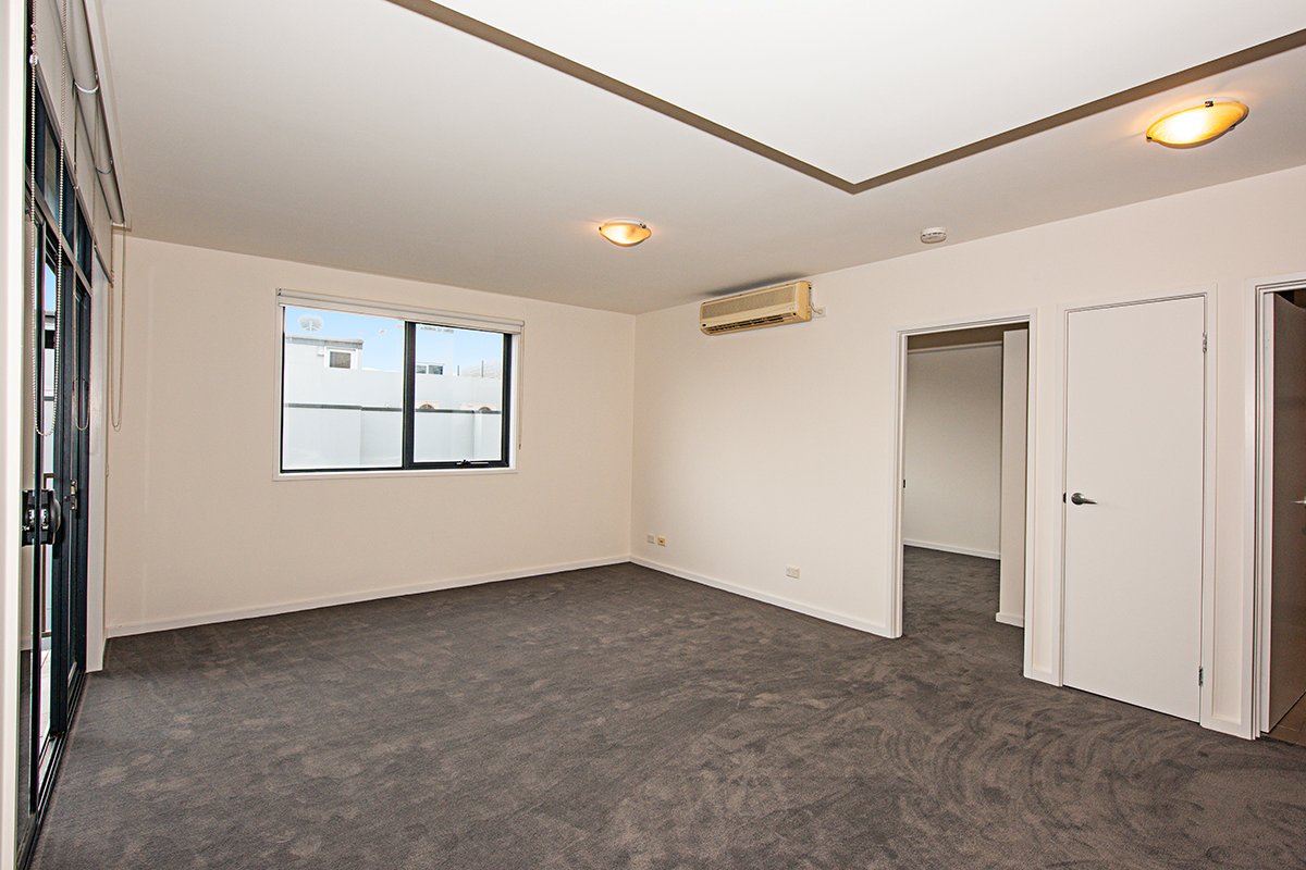 Gallery: 303/11 Hoddle Street