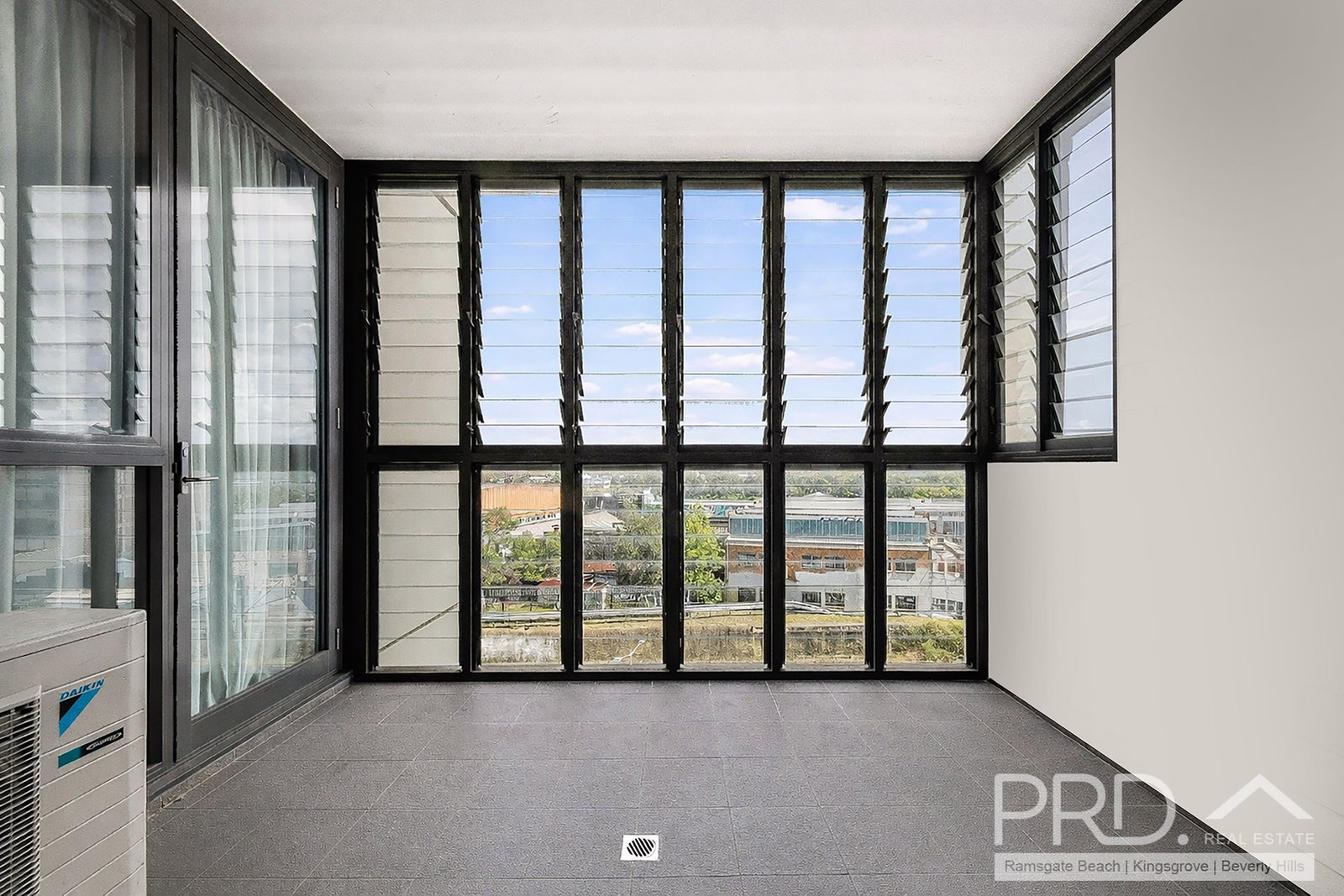 303/11D Mashman Avenue KINGSGROVE 8