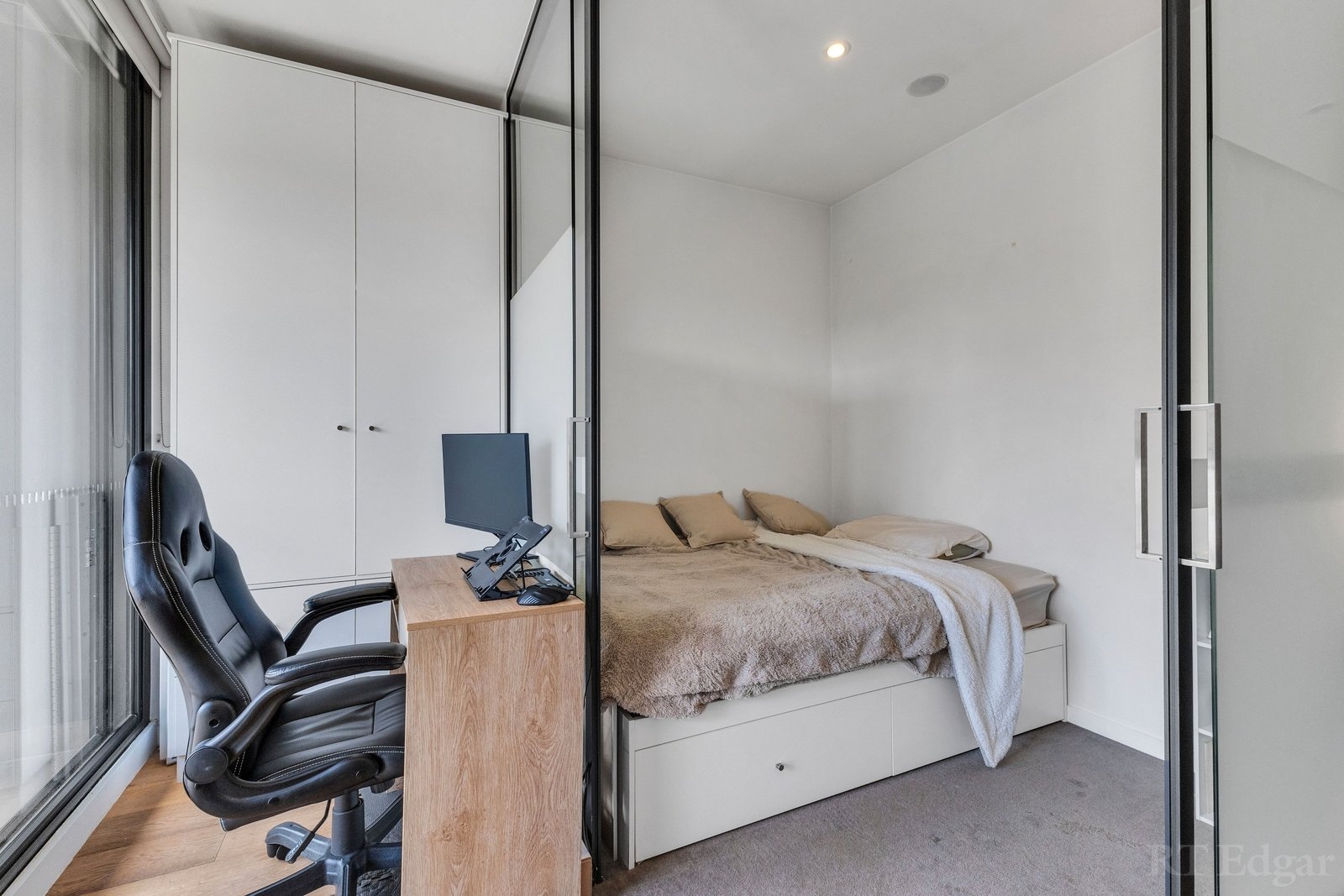 Real Estate and Property in 303/154 Elgar Road, Box Hill South, VIC