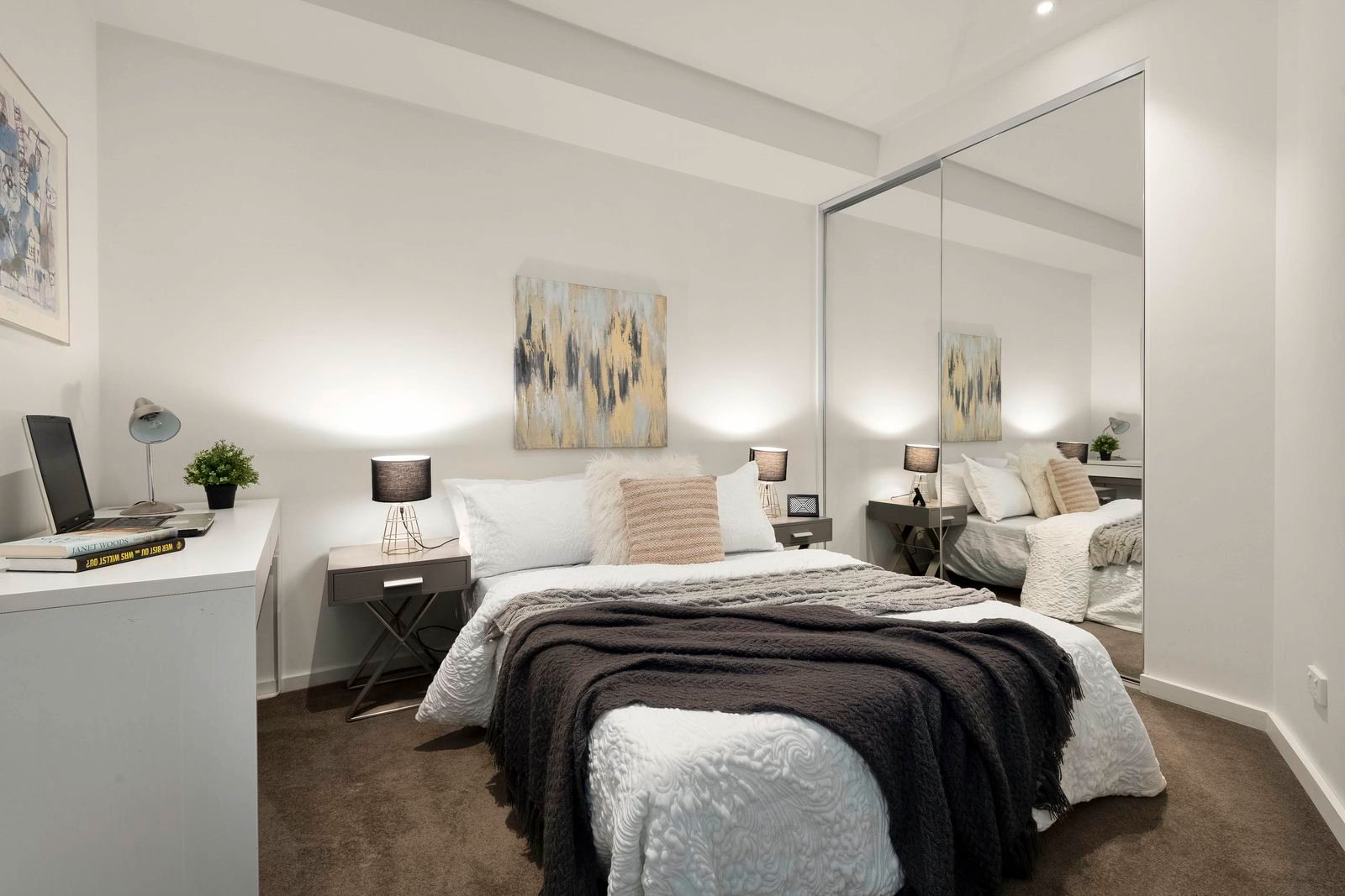 Gallery: 303/166 Rouse Street