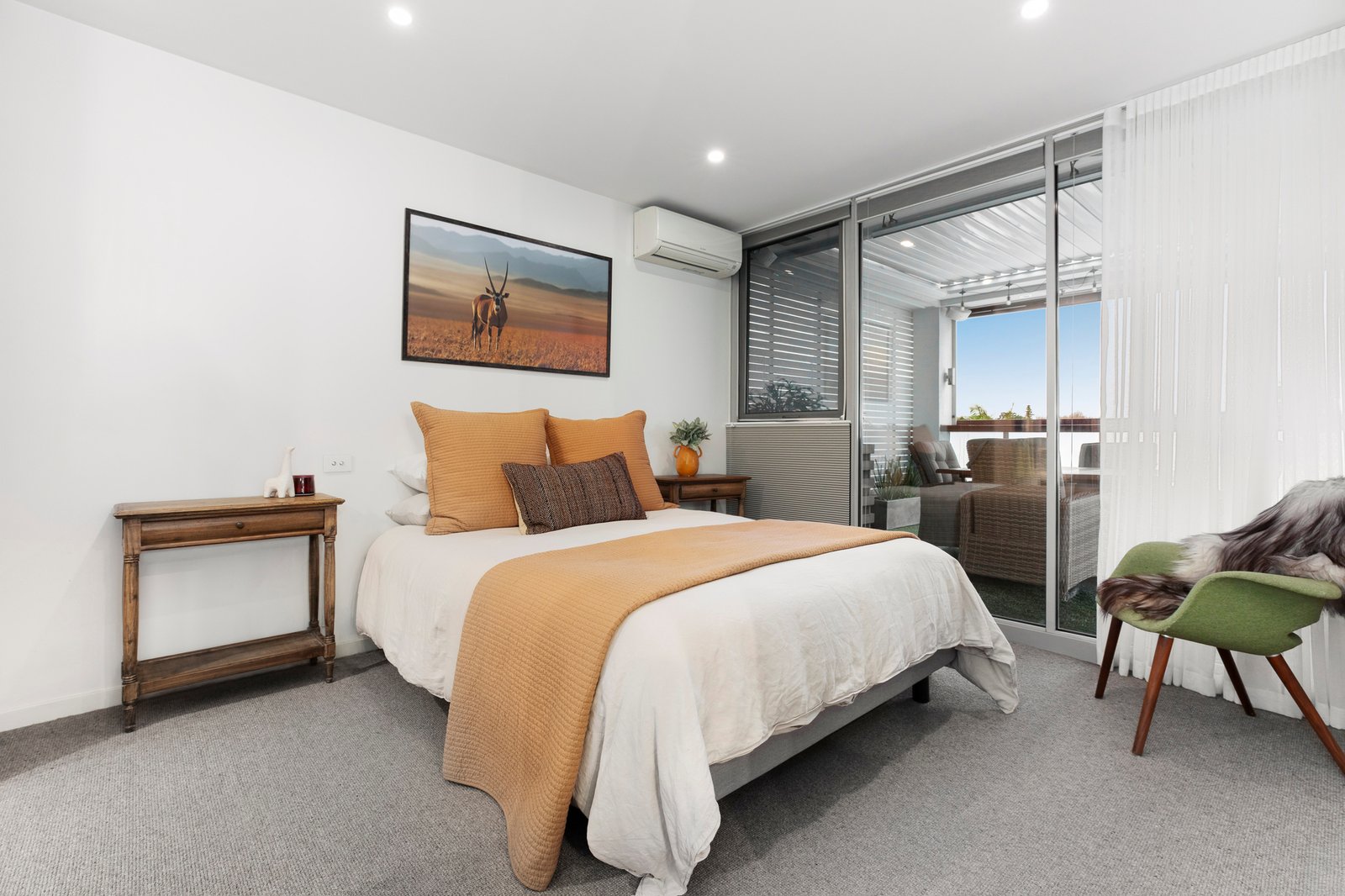 Gallery: 303/171 Inkerman Street