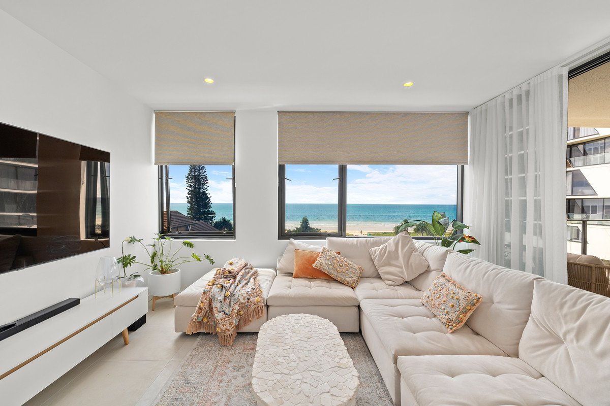 303/3 Twenty Third Avenue Palm Beach 7