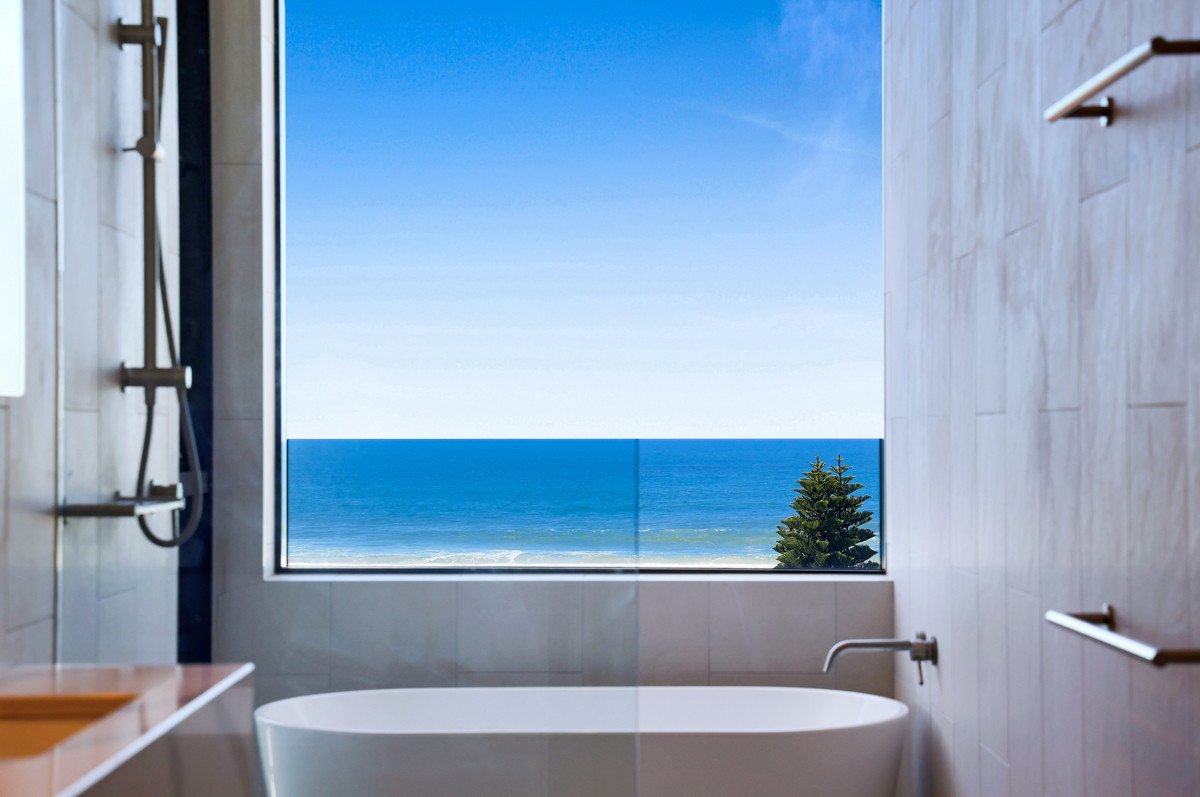 303/3 Twenty Third Avenue Palm Beach 1