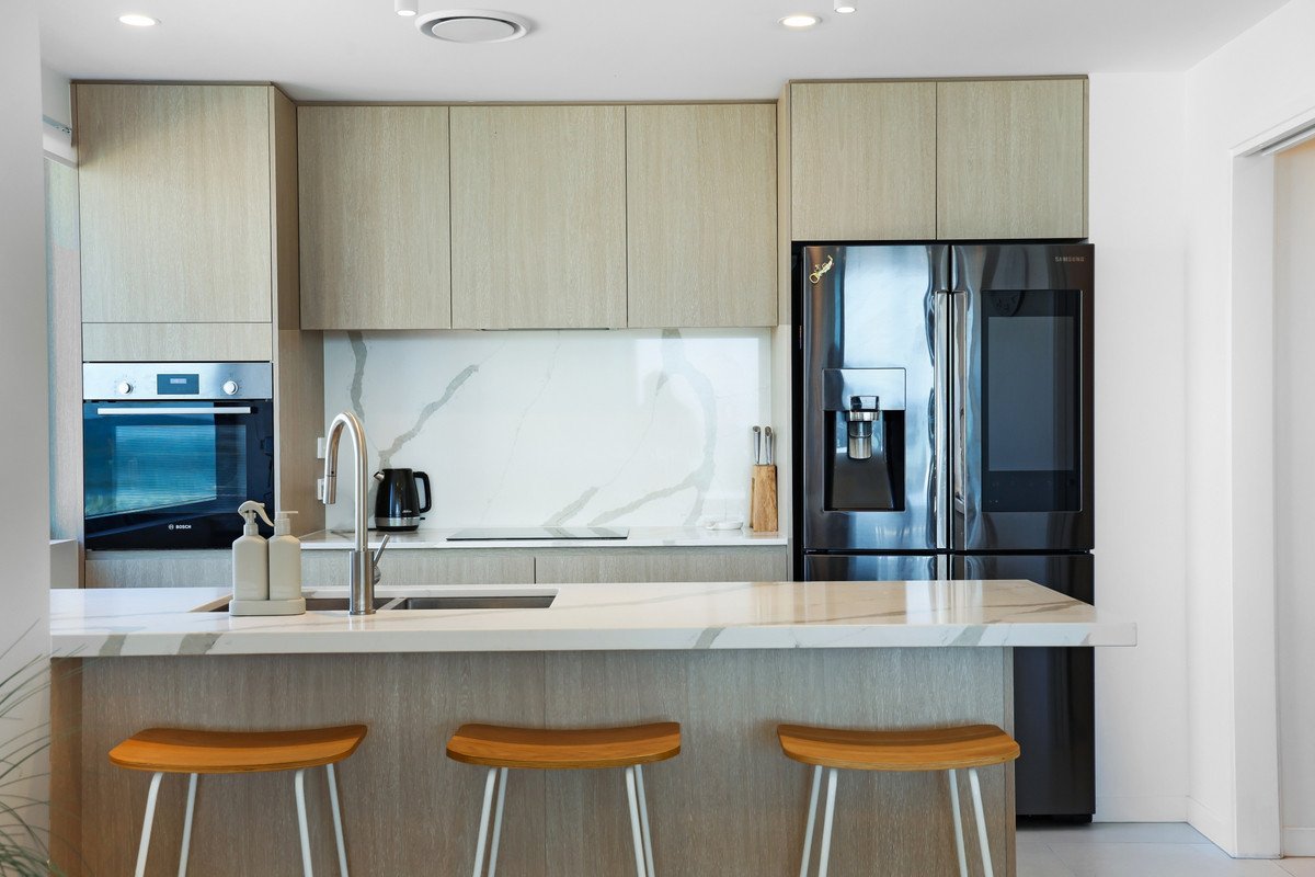 303/3 Twenty Third Avenue Palm Beach 2