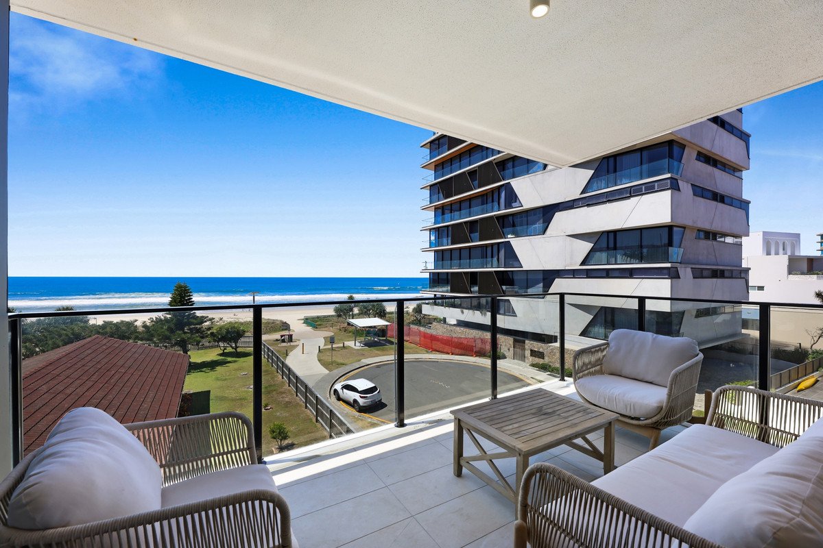 303/3 Twenty Third Avenue Palm Beach 14