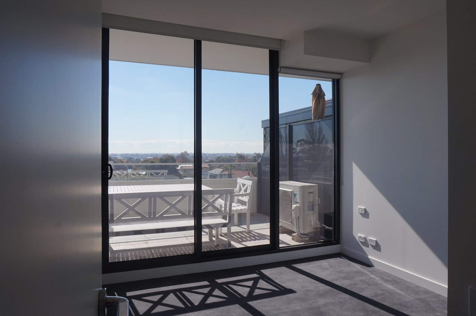 Gallery: 303/380 Bay Street