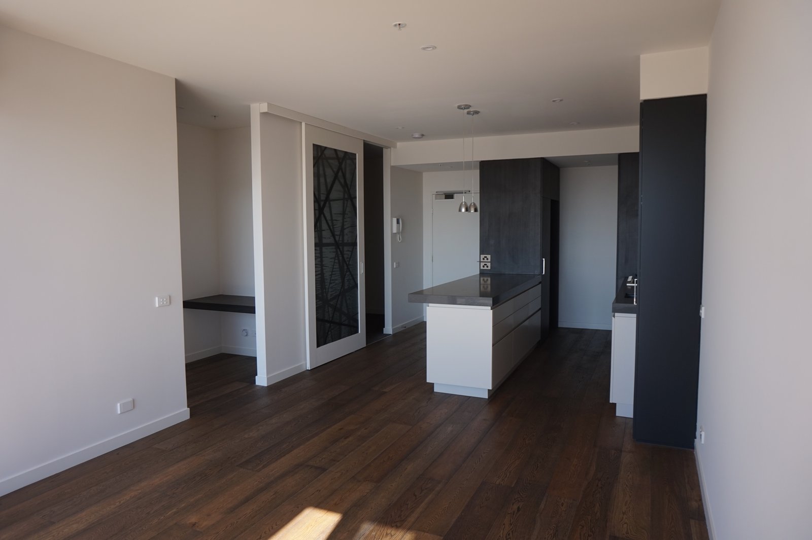 Gallery: 303/380 Bay Street
