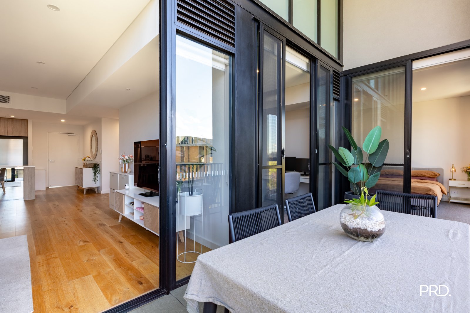 303/4B Retreat Dr  Penrith 2