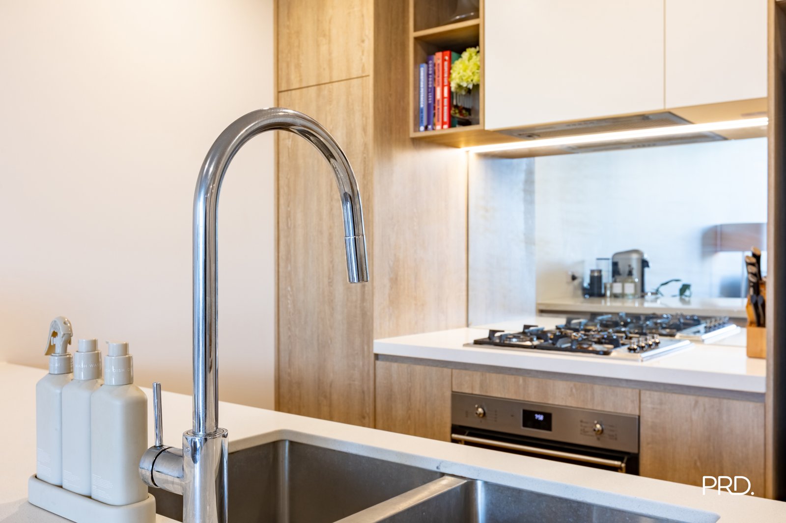 303/4B Retreat Dr  Penrith 6
