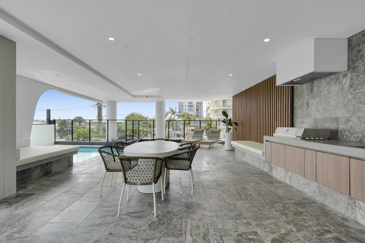 303/6 Second Avenue Burleigh Heads 20