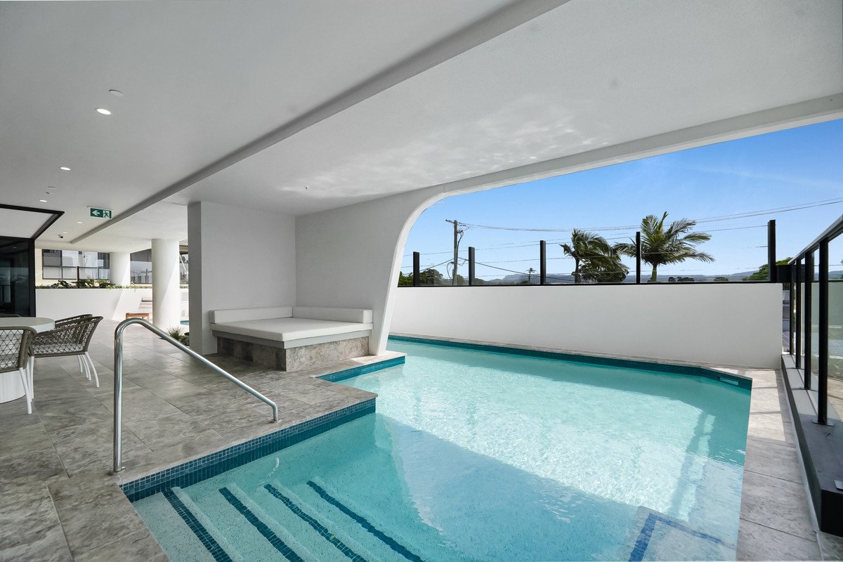 303/6 Second Avenue Burleigh Heads 22