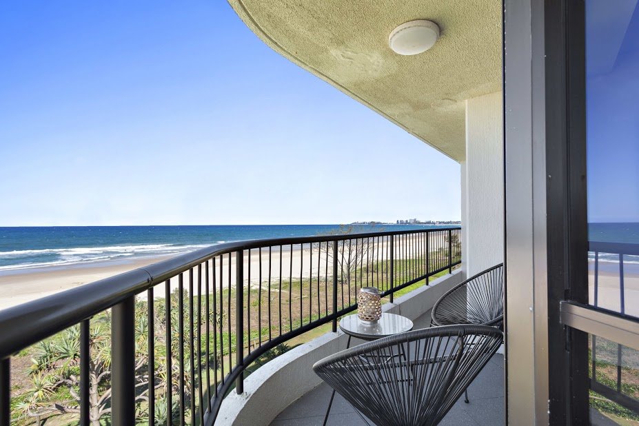 30/387 Golden Four Drive TUGUN 1