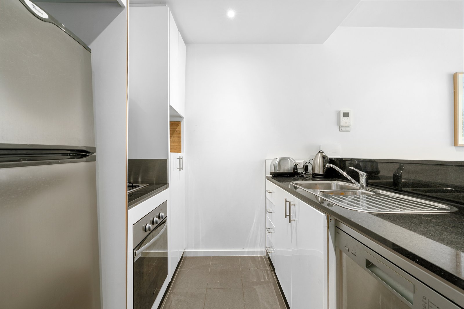 Gallery: 303D/52 Nott Street