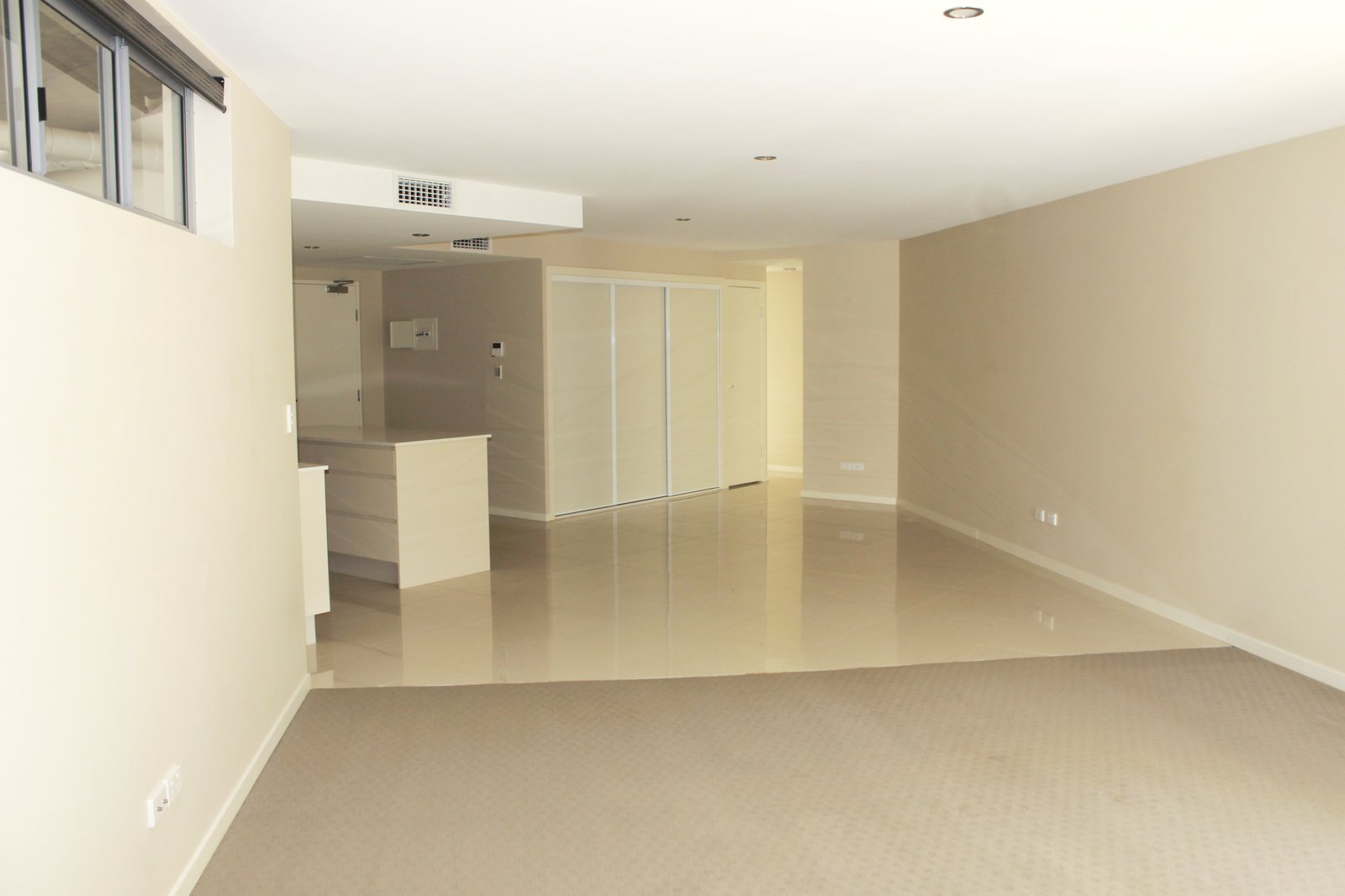 304/10 WYNDHAM Avenue BOYNE ISLAND 6