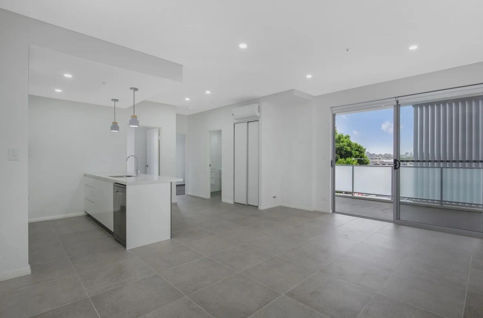 304/108 Station St  Wentworthville 1