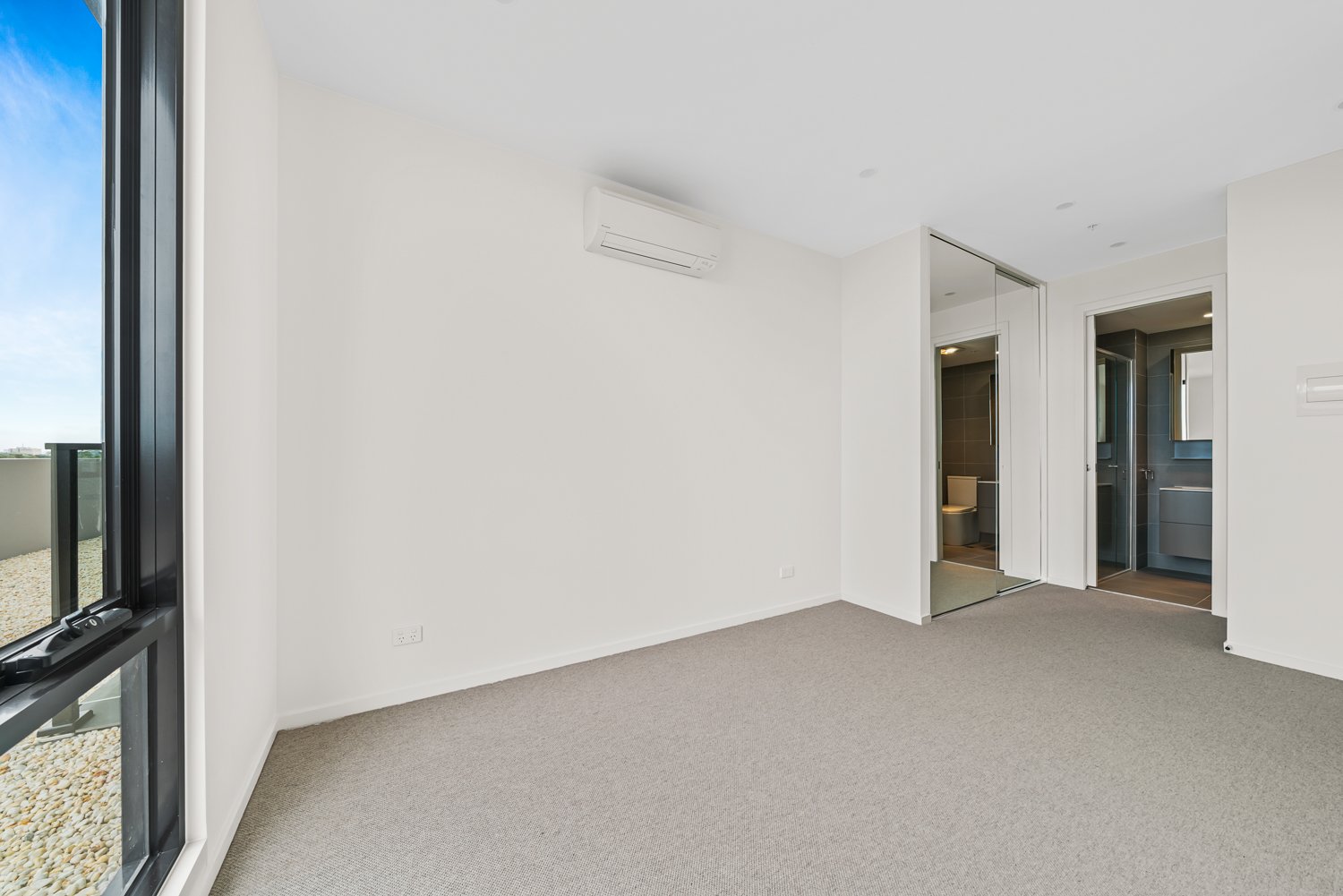 Gallery: 304/138 Glen Eira Road