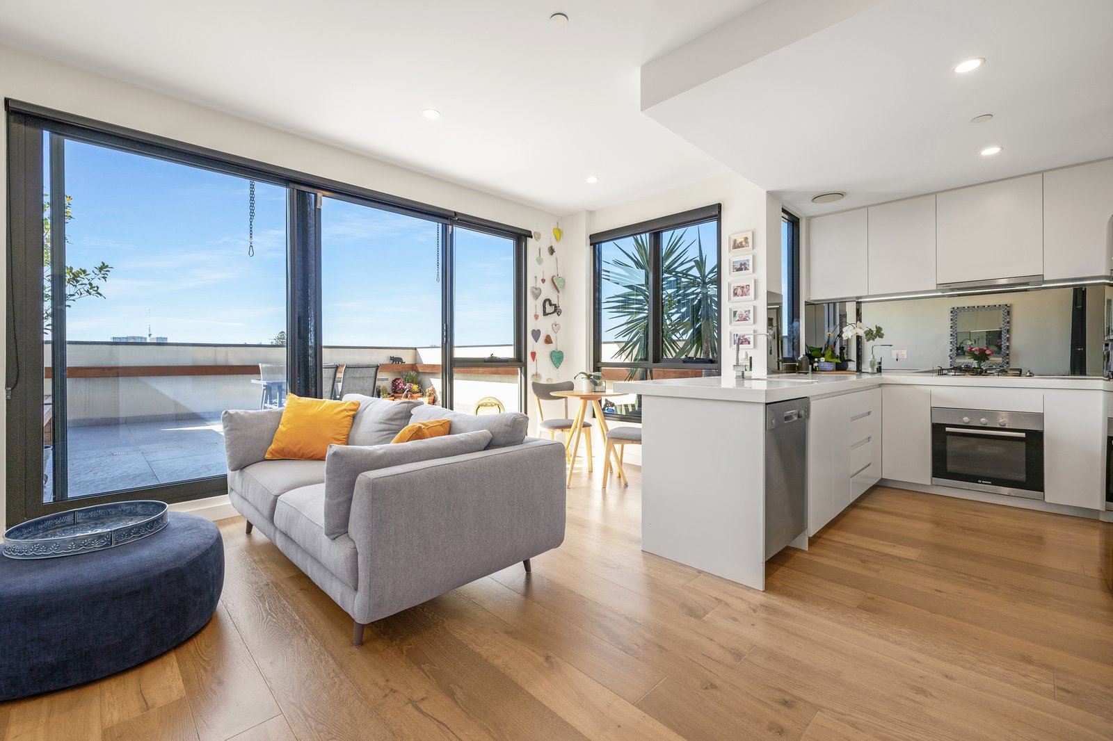 Gallery: 304/144 Hawthorn Road