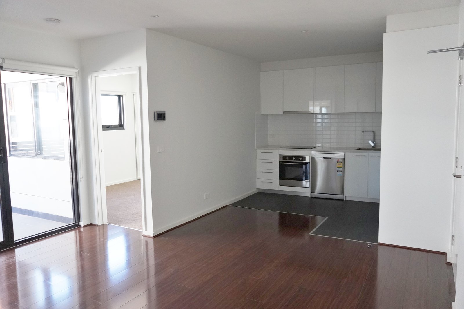 Gallery: 304/15 Balcombe Road