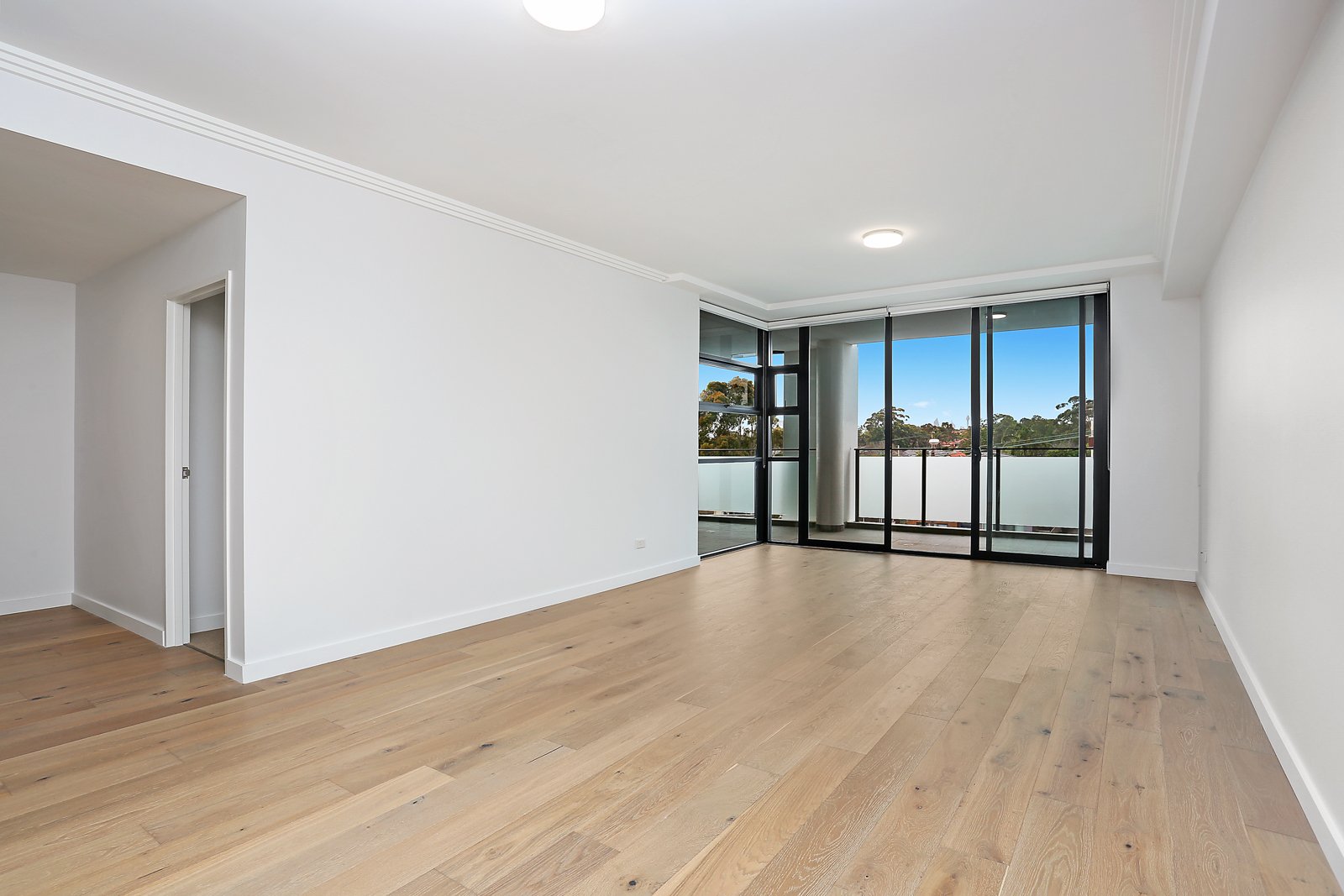 304/279 Gardeners Road EASTLAKES 2