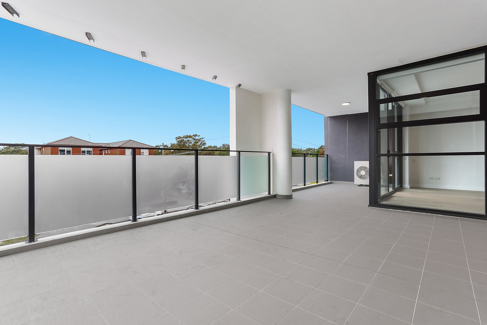 304/279 Gardeners Road EASTLAKES 5