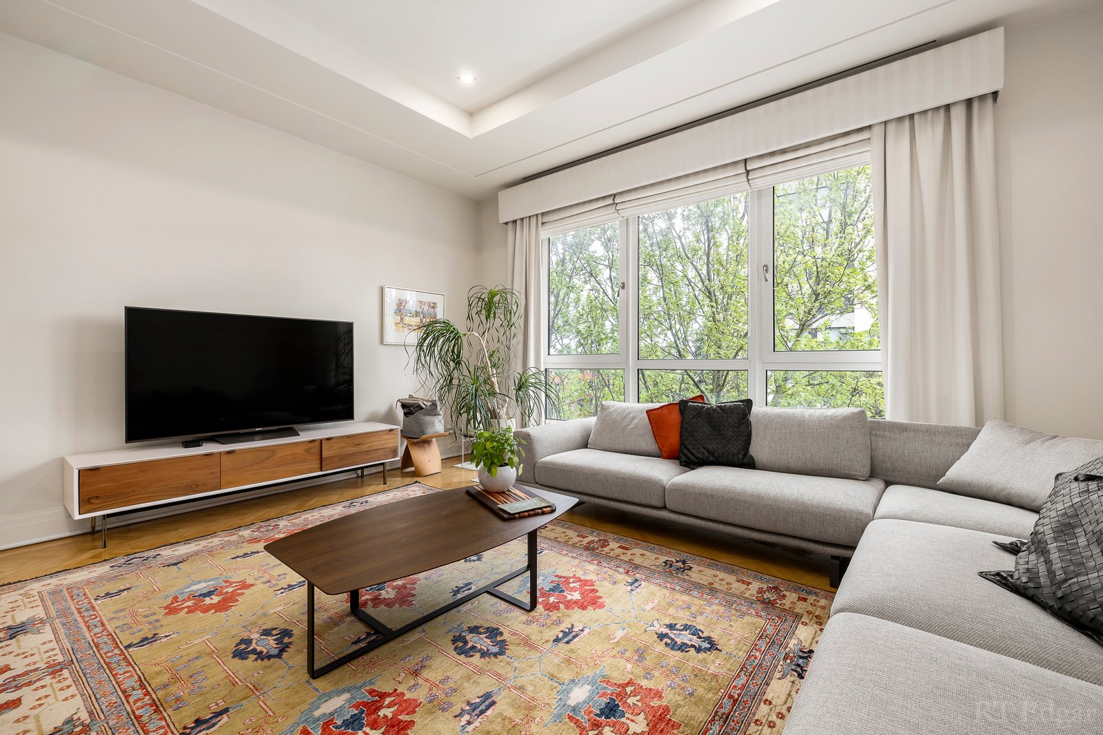 Real Estate and Property in 304/392A Toorak Road, Toorak, VIC