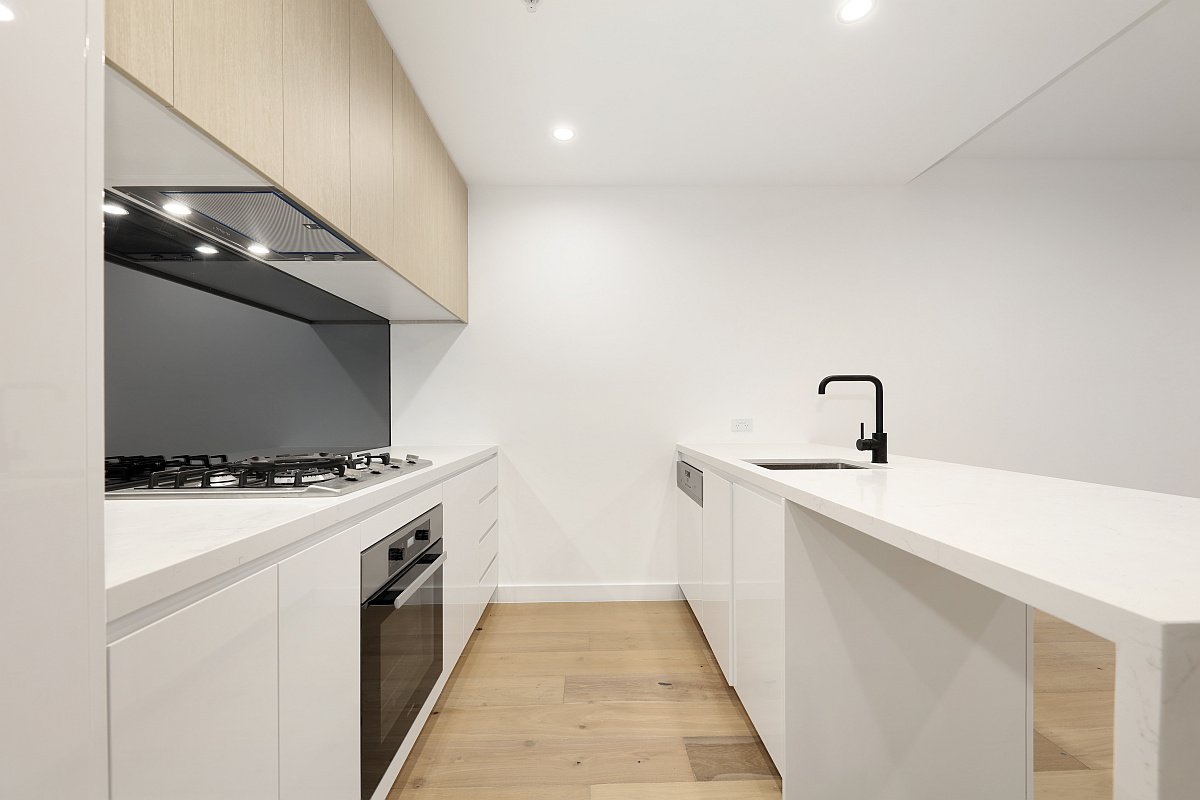 Gallery: 304/669 Centre Road