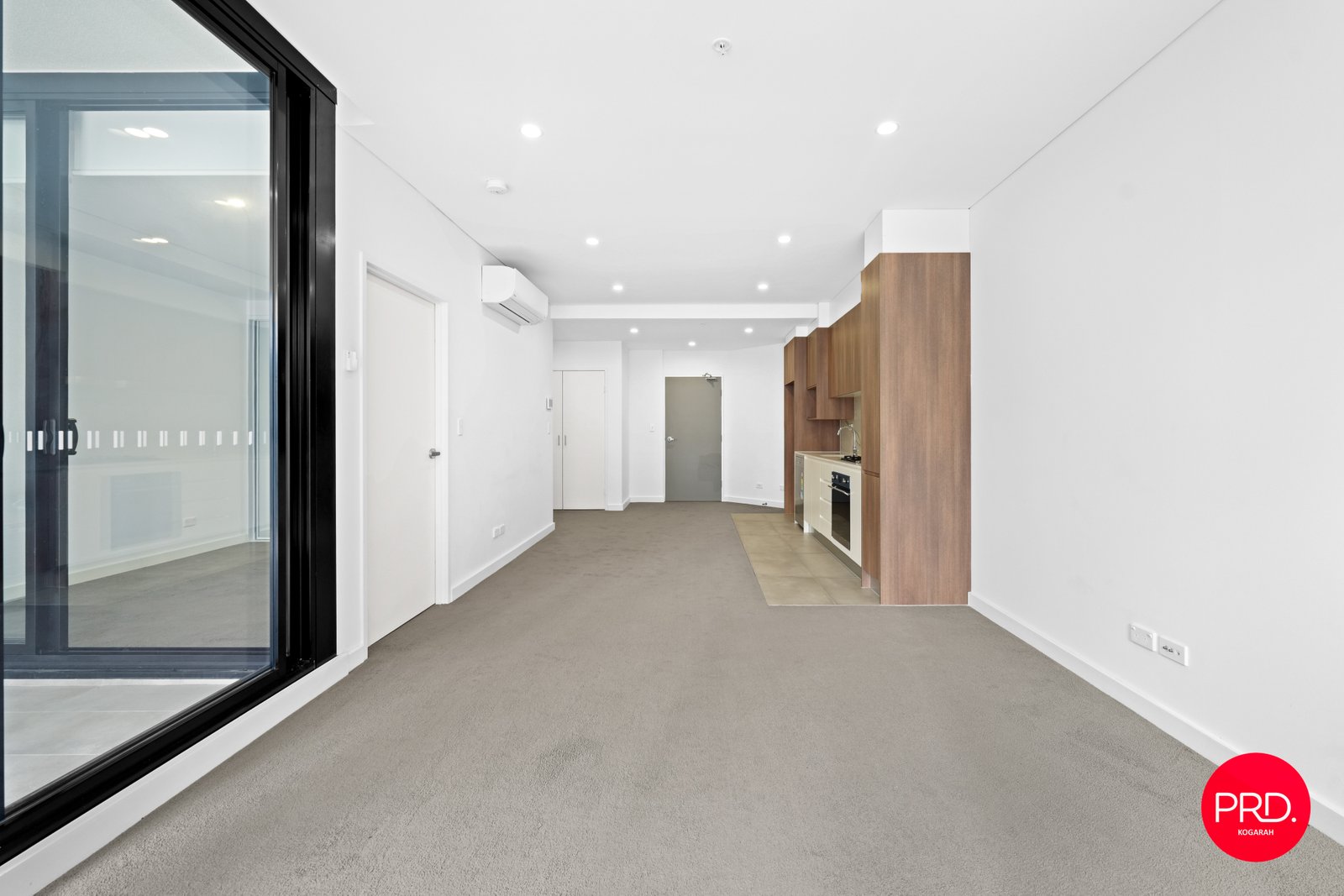 304/79-97 Regent Street KOGARAH 2