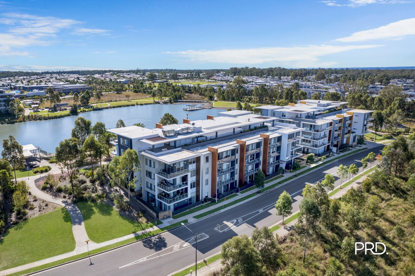 304/98 Lakeside Parade JORDAN SPRINGS 15