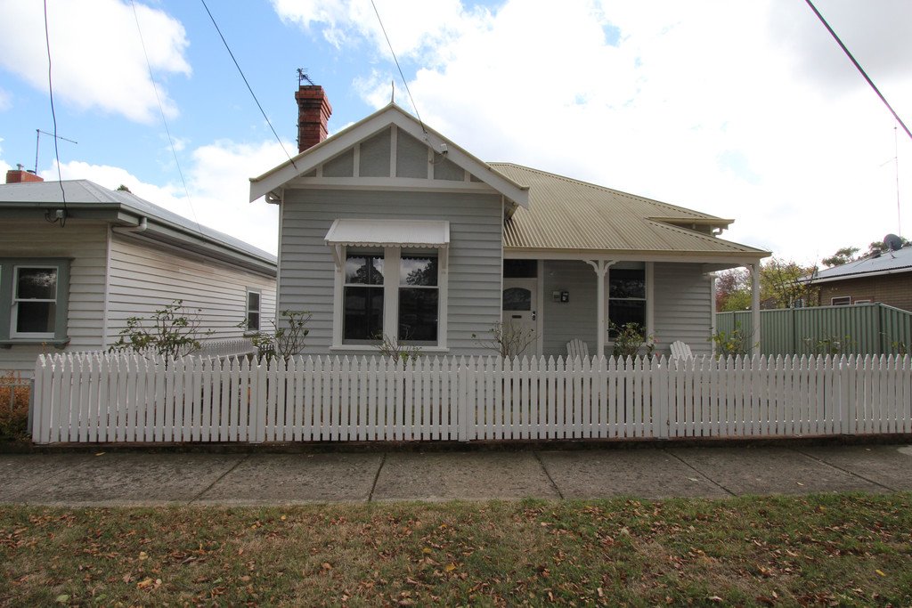 305 Clyde Street SOLDIERS HILL 1