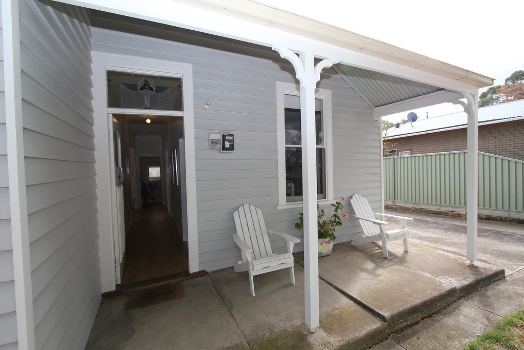 305 Clyde Street SOLDIERS HILL 13