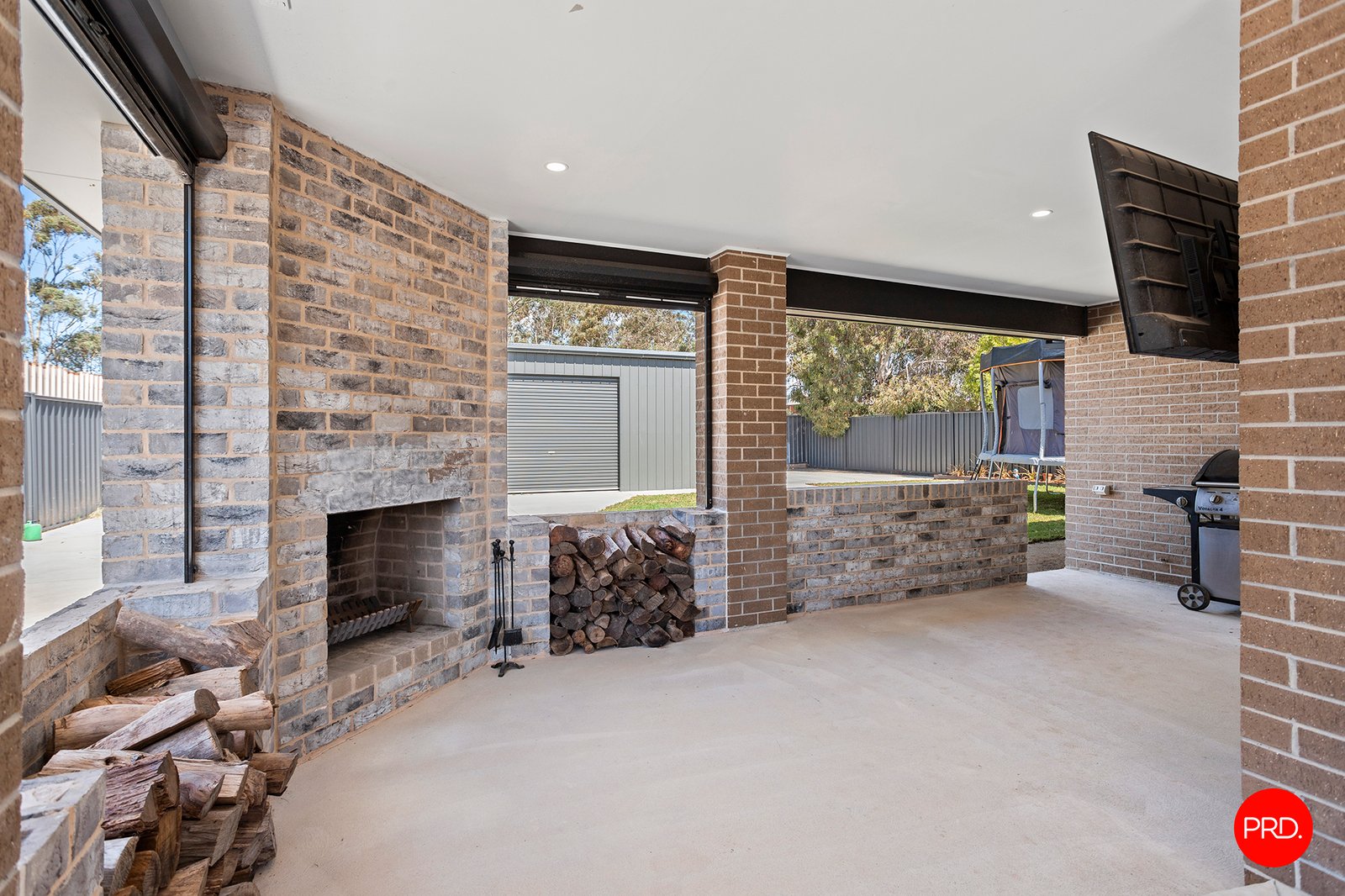 305 Mackenzie Street West  KANGAROO FLAT 4